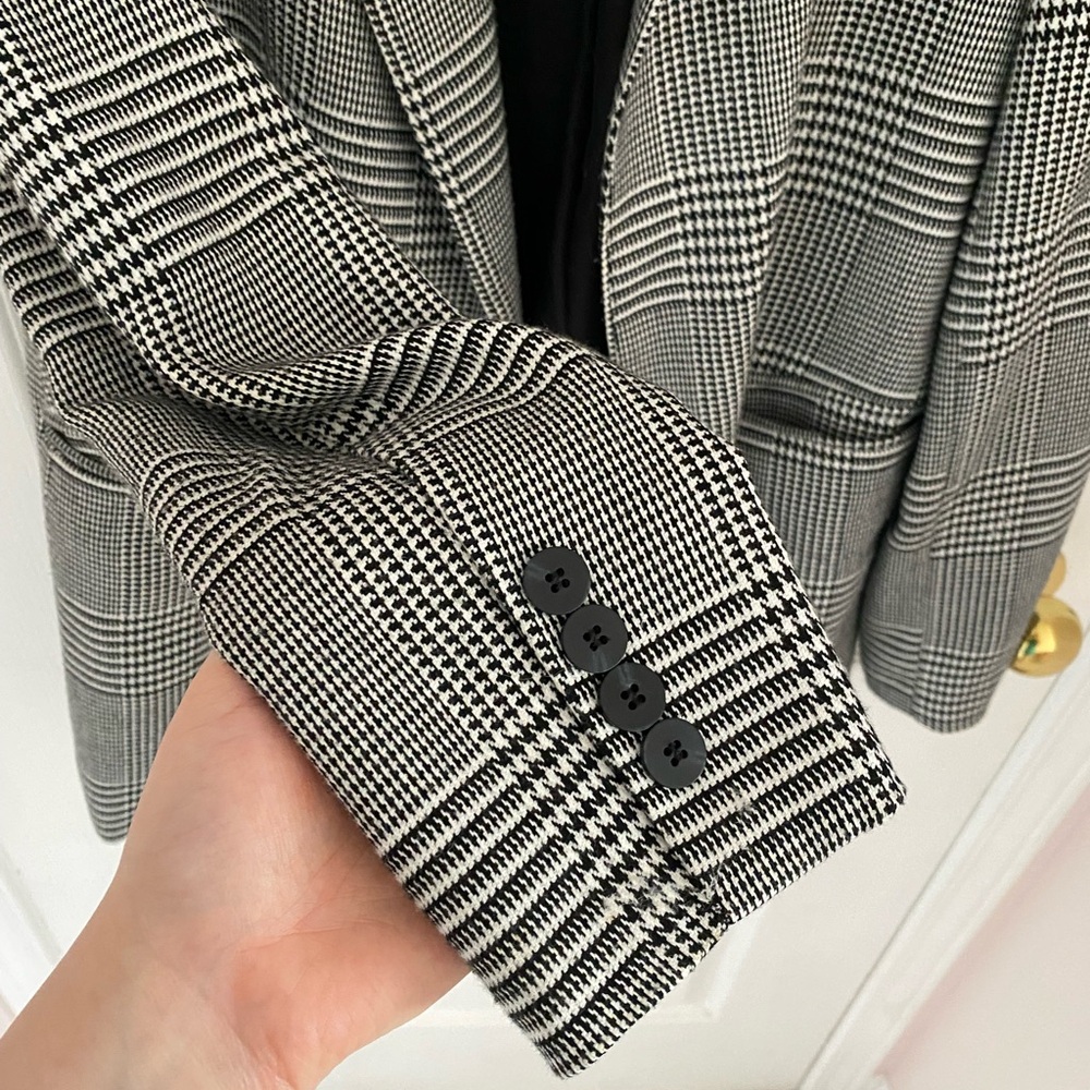 Forever 21 Black and White Houndstooth Blazer - Picture 6 of 11